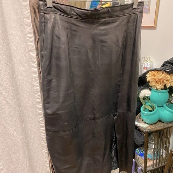 𝅺genuine Soft Leather Black Long Skirt With Front Side Slit   - Picture 8 of 9